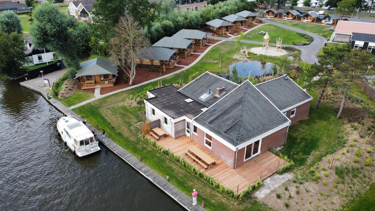 Waterherberg It Beaken Heeg Exterior photo